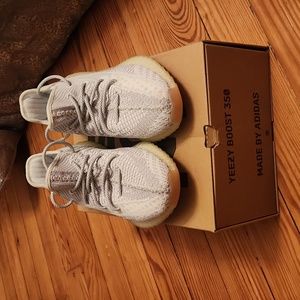 Yeezy boost 350 V2 yeshaya non reflective
